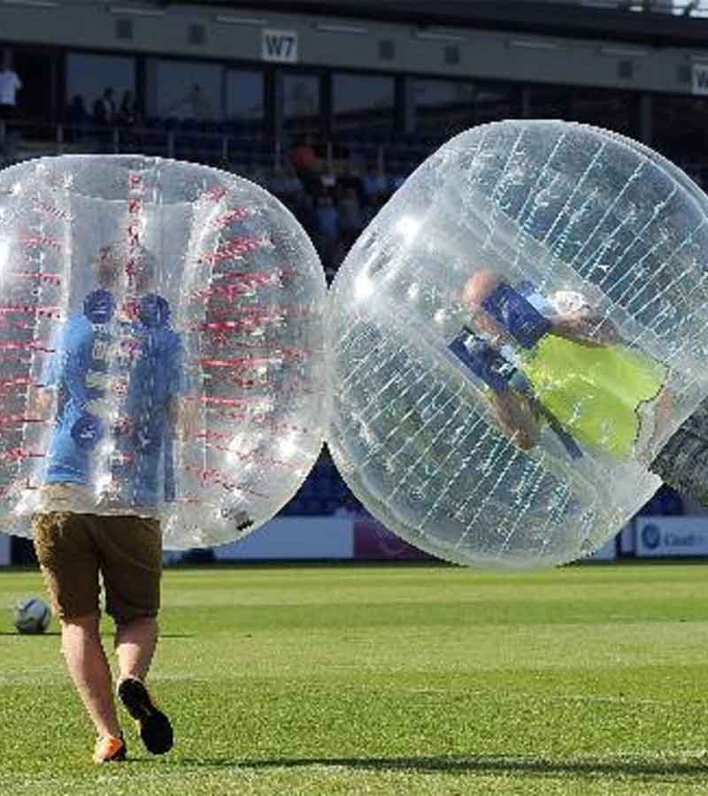 Bubble Ball Soccer 3 gegen 3