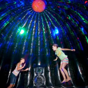 Der Spassmacher Hüpfburg Disco Party