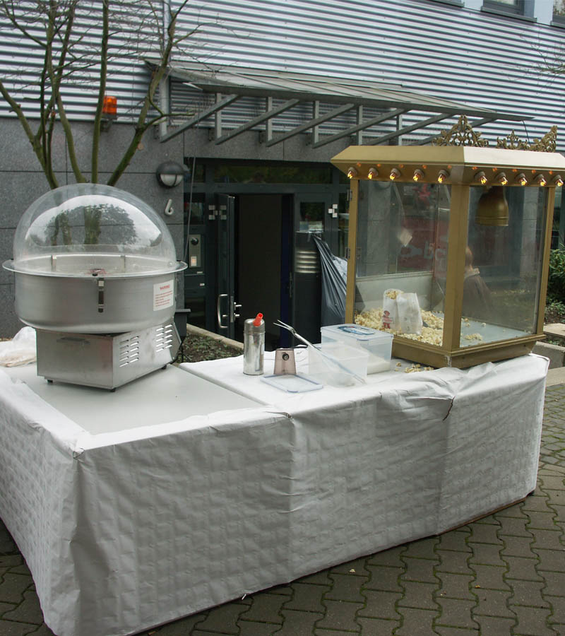 Der Spasmacher Zuckerwattenmaschine mit 300 Portionen